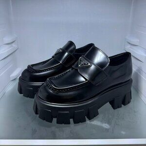 👞 Prada Black Women's Loafers 👞